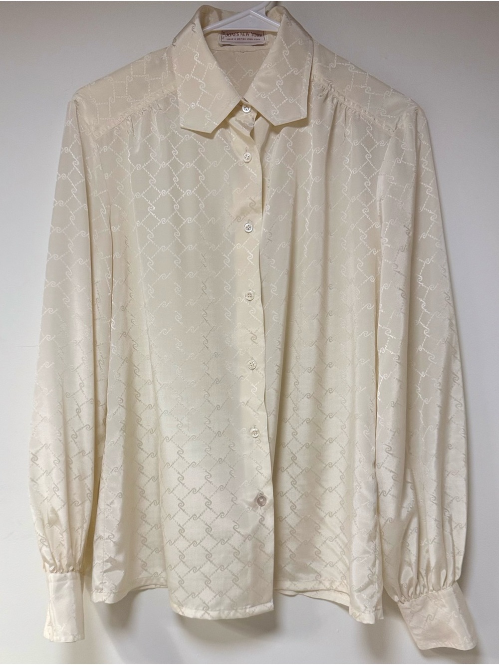 Vintage Jones New York Ivory Shimmer Jacquard Blouse Romantic Light Academia